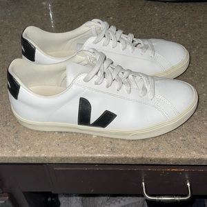 Used Veja sneakers
